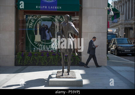 New Bond Street, London, UK. 26 June, 2018. A new cultural landmark on Bond Street: Dame Elisabeth Frink’s sculpture Horse and Rider, is unveiled at 9.45am on Tuesday 26 June. Horse & Rider, 1974, created by the acclaimed sculptor and Royal Academician Dame Elisabeth Frink (1930 – 1993) stands in front of Ralph Lauren store, decorated for the 2018 Wimbledon Tennis Championships. Credit: Malcolm Park/Alamy Live News. Stock Photo