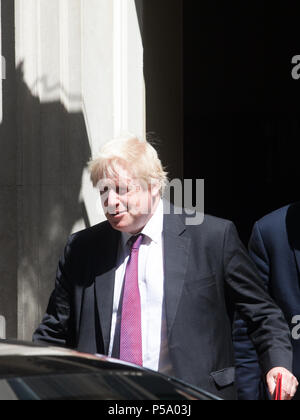 London. 26th June 2018. Boris Johnson MP Secretary of State for Foreign and Commonwealth Affairs leaves Downing Street after the weekly cabinet meeting Credit: amer ghazzal/Alamy Live News Stock Photo