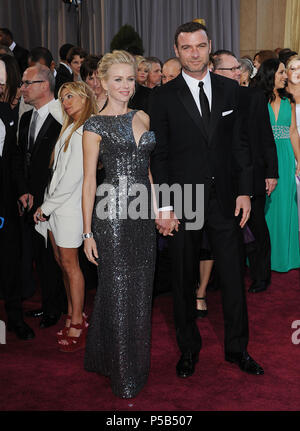 Naomi Watts and Liev Schreiber 110  arriving at the 85th Academy Awards 2013 - Oscars - at the Dolby Theatre in Los Angeles.Naomi Watts and Liev Schreiber 110  ------------- Red Carpet Event, Vertical, USA, Film Industry, Celebrities,  Photography, Bestof, Arts Culture and Entertainment, Topix Celebrities fashion /  Vertical, Best of, Event in Hollywood Life - California,  Red Carpet and backstage, USA, Film Industry, Celebrities,  movie celebrities, TV celebrities, Music celebrities, Photography, Bestof, Arts Culture and Entertainment,  Topix, vertical,  family from from the year , 2013, inqu Stock Photo