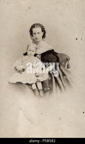 524 Erzherzogin Isabella von Österreich-Toskana mit ihrer ältesten Tochter Prinzessin Antonia von Neapel-Sizilien Stock Photo