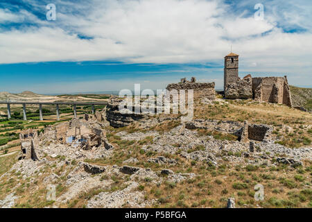 The preserved ruins of the abandoned old village as a result of the Spanish Civil War, Roden, Aragon, Spain Stock Photo