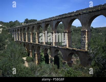 ACUEDUCTO DE LAS FERRERAS O PUENTE DEL DIABLO - SIGLO I - RESTAURADO EN EL SIGLO X. Location: ACUEDUCTO DE LAS FERRERAS. Stock Photo