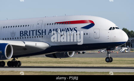 Richmond, British Columbia, Canada. 26th June, 2018. A British Airways Airbus A380-800 (G-XLEI) wide-body jet airliner landing at Vancouver International Airport. The Airbus A380 is the world's largest passenger jet. Credit: Bayne Stanley/ZUMA Wire/Alamy Live News Stock Photo