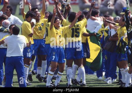 Bebeto #7 Brazil World Cup 1994 Winners - Footyhammer Memorabilia