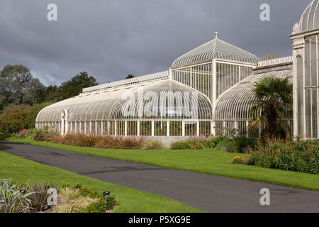 The Curvilinear range of glasshouses at the National Botanic Gardens of Ireland, located at Glasnevin in Dublin Stock Photo