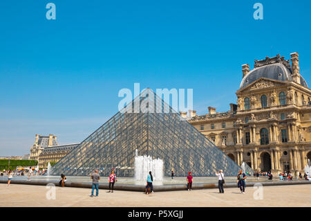 Pyramide du Louvre, Paris, France Stock Photo