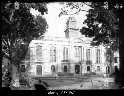 N/A. Fachada del Edificio San Ignacio de la Universidad de Antioquia, tomada el 01-01-1928, Medellín, Colombia. 1 January 1928. Melitón Rodriguez 492 Edificio San Ignacio-01-01-1928 Stock Photo