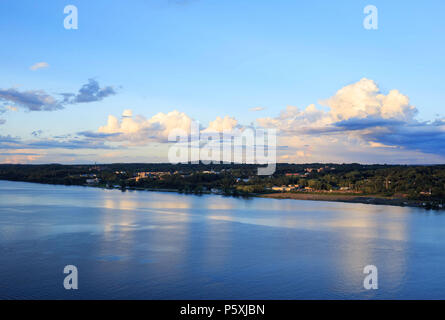 Deep blue sky reflected of Hudson River in upstate New York Stock Photo