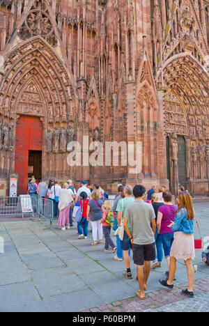 Queue to Cathedrale Notre Dame, Grande Ile, Strasbourg, Alsace, France Stock Photo