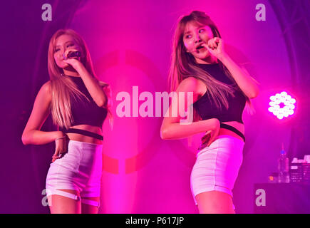 EXID, LE, June 27, 2018, Tokyo, Japan : LE(L) and Jeonghwa of EXID perform during the showcase for debut in Japan at the Zepp Tokyo in Japan on June 27, 2018. Credit: AFLO/Alamy Live News Stock Photo