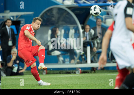 Xherdan SHAQIRI (SUI) scores a free kick, with Ball, Single Action with Ball, Action, Full figure, Switzerland (SUI) - Costa Rica (CRC) 2: 2, Preliminary Round, Group E, Match 43, on 27.06.2018 in Nizhni Novgorod; Football World Cup 2018 in Russia from 14.06. - 15.07.2018. | usage worldwide Stock Photo