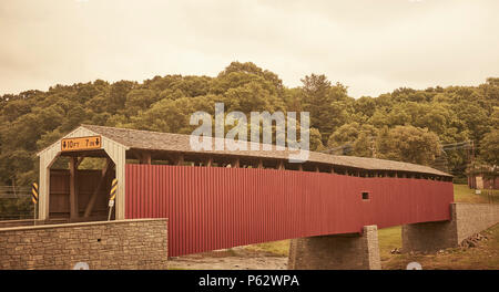 The Pine Grove Covered Bridge at the border Lancaster and Chester counties. Pennsylvania, USA Stock Photo