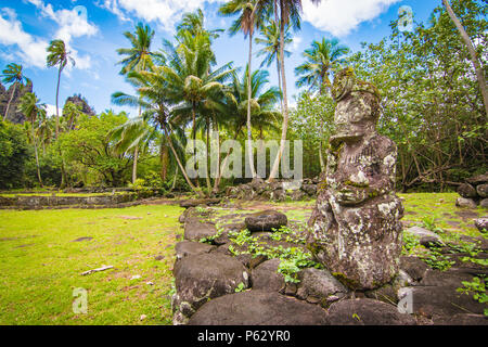 Sculpture At Hikokua Archeological Site, Nuku Hiva, Marquesas Archipelago, French Polynesia Stock Photo