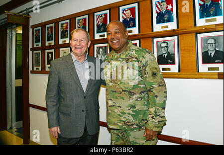 U.S. Army Maj. Gen. Edwin Deedrick, Jr., commanding general, 1st ...