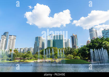 Kuala Lumpur - February 12,2018 : Spectacular dancing water fountains at the Lake Symphony,KLCC. Stock Photo