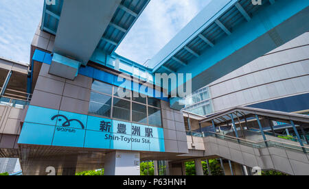 Shin-Toyosu Station in Tokyo - TOKYO / JAPAN - JUNE 12, 2018 Stock Photo