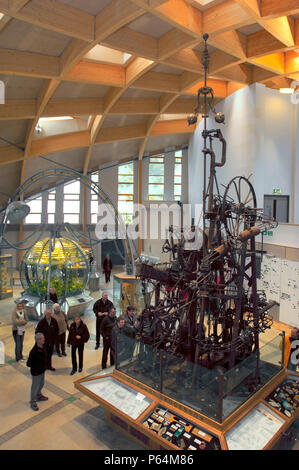 eden project visitor's centre roof above grass Stock Photo - Alamy