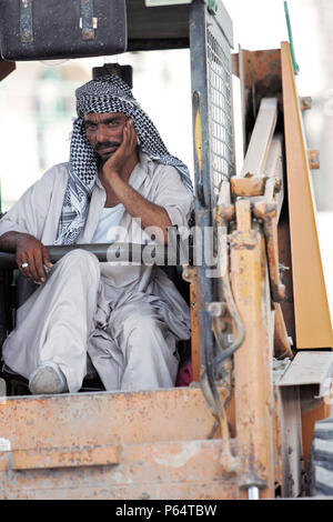 Construction worker, Dubai, United Arab Emirates, June 5, 2005. Stock Photo