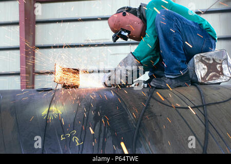 Workers at Hyojong Pipe factory, Doha. Stock Photo