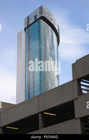 Beetham Tower also known as the Holloway Circus Tower is 122m (400ft) tall, and is the tallest residential building in the UK outside London. Ian Simp Stock Photo