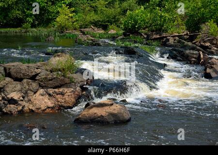 Rapids in Appomattox River, tributary of the James River,  part of the Chesapeake Bay watershed at historic Petersburg, Virginia USA Stock Photo