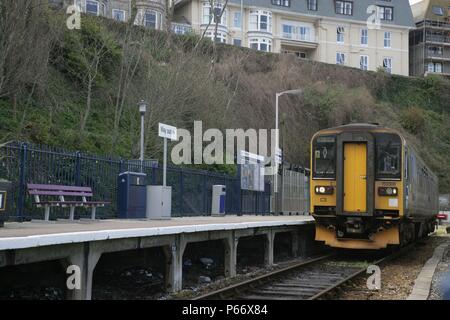 A train for St. Erth waits to depart from St. Ives station, Cornwall. 2006 Stock Photo