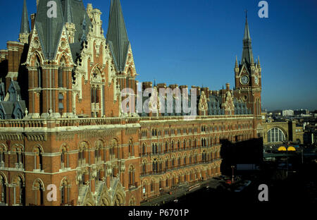 St Pancras and Kings Cross station, London. C1995 Stock Photo