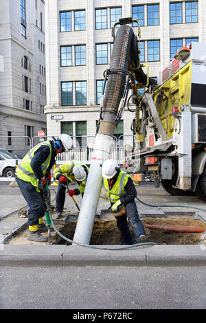 Excavator driver jobs in london