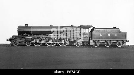 LMS Princess Royal Class 4-6-2 Pacific locomotive No.6205 Princess Victoria designed by Stanier. C1938 Stock Photo