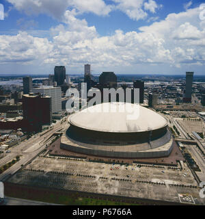 New orleans superdome night hi-res stock photography and images - Alamy