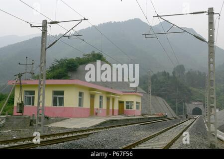 Building the new railway between Jinzhou and Qinghuangdao. Huangcao station and tunnel. August 2005. Stock Photo