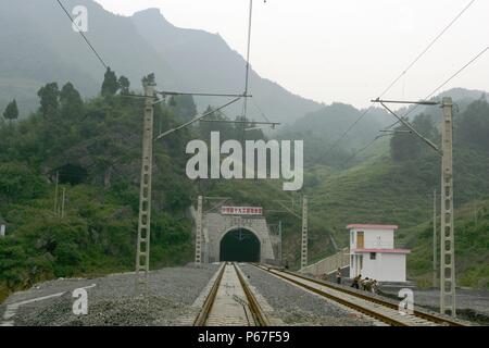 Building the new railway between Jinzhou and Qinghuangdao. Huangcao station and tunnel. August 2005. Stock Photo