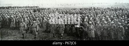 Italian infantry regiment during world war one 1917 Stock Photo