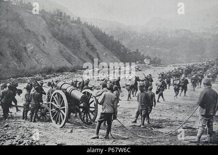 Italian army crossing the Carnia region in Italy during world war one Stock Photo