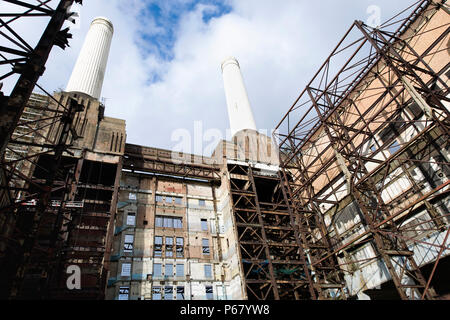 Battersea power station was designed by a team of architects, the head of the team was Dr S. Leonard Pearce, the chief engineer of the London Power Co Stock Photo