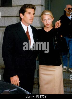 John Kennedy, Jr and wife Carolyn Bessette-Kennedy arrive for the State ...