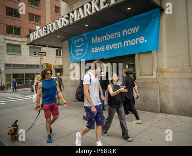 New York, USA. 28th June, 2018. The Whole Foods Market in the Chelsea neighborhood of New York advertises  Amazon's offer to Prime members of an extra 10% discount on select sale items within the store, seen on Thursday, June 28, 2018. The program rolled out nationally on Wednesday although it was available in select areas starting in May.  (© Richard B. Levine) Credit: Richard Levine/Alamy Live News Stock Photo