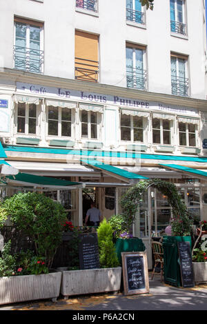 Cafe Restaurant on Rue des Barres in Paris , France Stock Photo