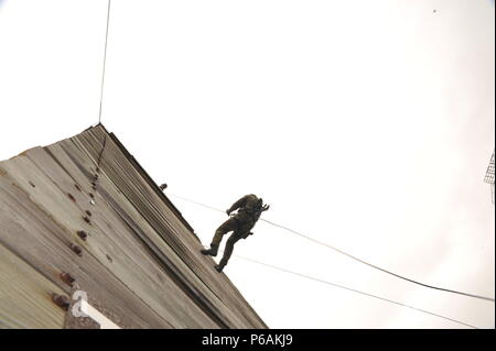 Fbi Rappelling FBI Academy training area Stock Photo - Alamy