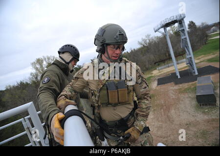 Fbi Rappelling FBI Academy training area Stock Photo - Alamy