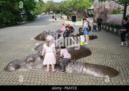 Hippo,hippopotamus,sculpture,Taipei Zoo,zoo,animals,Taipei,Taipei City,Taiwan,city,island,Republic of China,ROC,China,Chinese,Taiwanese,Asia,Asian Stock Photo