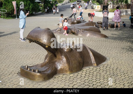 Hippo,hippopotamus,sculpture,Taipei Zoo,zoo,animals,Taipei,Taipei City,Taiwan,city,island,Republic of China,ROC,China,Chinese,Taiwanese,Asia,Asian Stock Photo