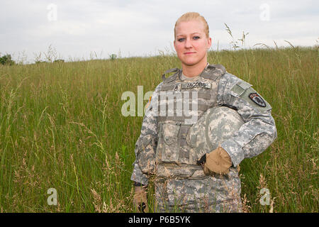 Staff Sgt. Billie Jacobs became the first female fire support specialist (13F) in the Army May 5 when she graduated from a 13F classification course at the 189th Regional Training Institute in Oklahoma City, Okla. Jacobs currently serves as a supply sergeant with the Kentucky National Guard's 63rd Theater Aviation Brigade. (U.S. Army National Guard photo by Staff Sgt. Scott Raymond) Stock Photo