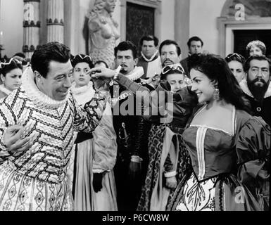 PELICULA : EL AMOR DE DON JUAN , 1956. DIRECTOR , JHON BERRY. ACTORES , CARMEN SEVILLA , FERNANDEL. SEVILLA , CARMEN. CARMEN GARCIA GALISTEO. ACTRIZ Y CANTANTE ESPAÑOLA. SEVILLA 1930 -. Stock Photo