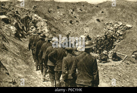 world war i, British prisoners, communication trench, chemin des dames, ww1, wwi, world war one Stock Photo