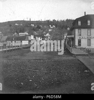 . English: Main street in Kalama, Washington, November 8, 1900 . English: Text from Kiehl log: Kalama, Wash., Nov. 8, 1900 Album 2.305 Subjects (LCTGM): Dirt roads--Washington (State)--Kalama; Dwellings--Washington (State)--Kalama; Stores & shops--Washington (State)--Kalama; Wooden sidewalks--Washington (State)--Kalama Subjects (LCSH): Kalama (Wash.)  . 1900 62 Main street in Kalama, Washington, November 8, 1900 (KIEHL 268) Stock Photo