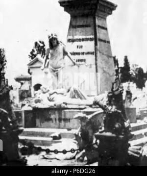Español: Tumba de Gerardo Barrios en el Cementerio General de la Ciudad de Guatemala . 1918 50 Gerardobarrios1917 Stock Photo