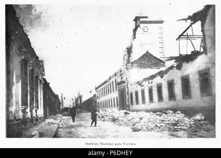 Español: Efectos del Terremoto de 1917-18 en el Instituto Nacional Central para varones en la Ciudad de Guatemala . 1918 55 Institutonavional1918 Stock Photo