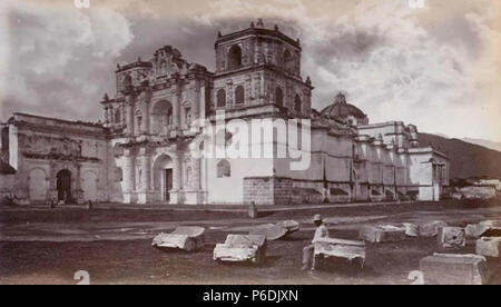 Español: Iglesia de la Merced de Antigua Guatemala en 1875 . 1875 59 La Mercedguatemala1875 Stock Photo