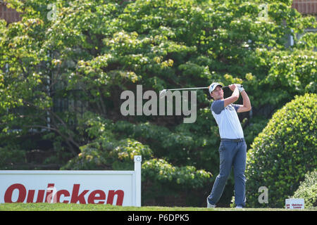Potomac, Maryland, USA. JUNE 29, 2018 - Andrew Putnam (USA) tees off at the eighteenth hole during the second round at the 2018 Quicken Loans National at the Tournament Players Club in Potomac MD. Credit: Cal Sport Media/Alamy Live News Stock Photo